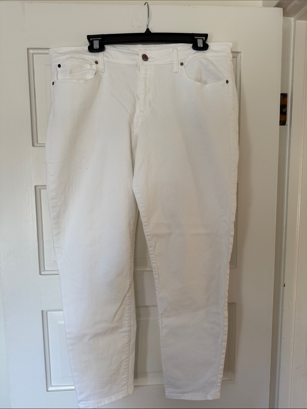 Gap 1969 Women's White High-Rise Cropped Jeans size 33